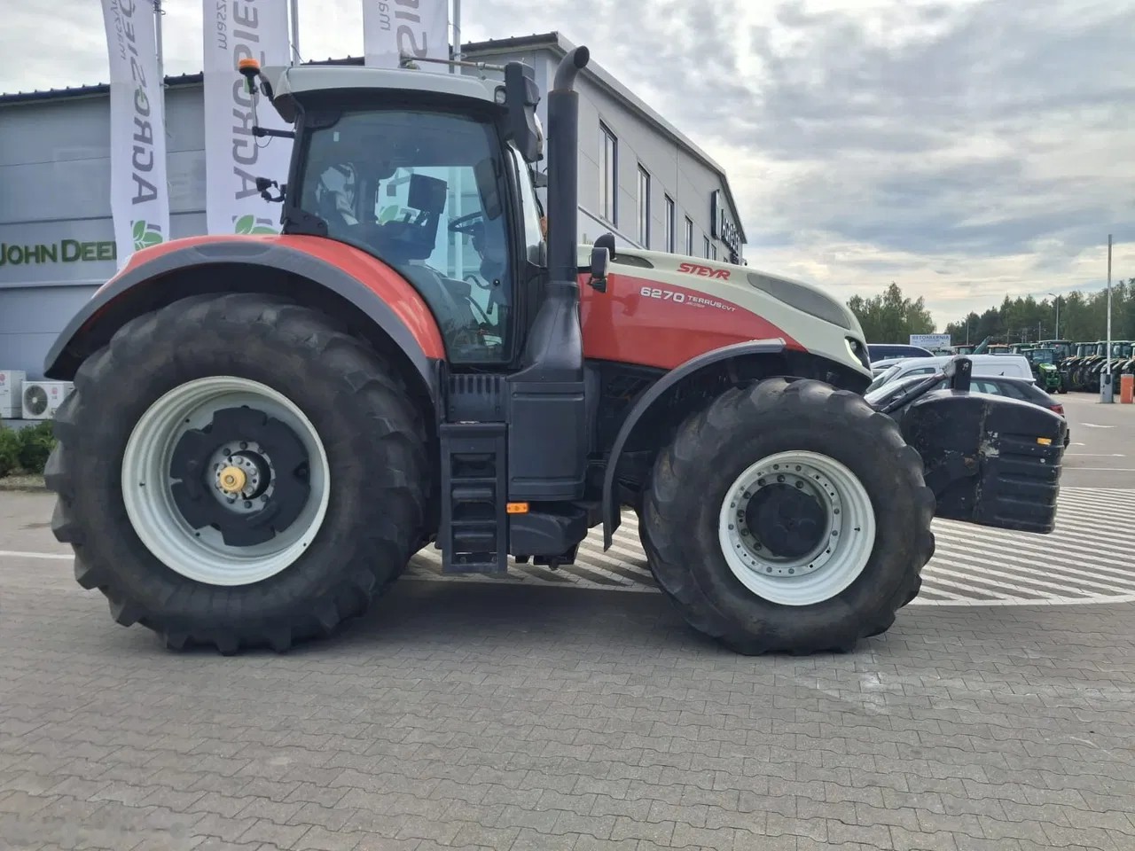 2021 Steyr Terrus 6270, 2 477 mth, dovoz Skladom v EÚ — foto 1 | AMECAR 2021 Steyr Terrus 6270, 2 477 mth, dovoz Skladom v EÚ — foto 1