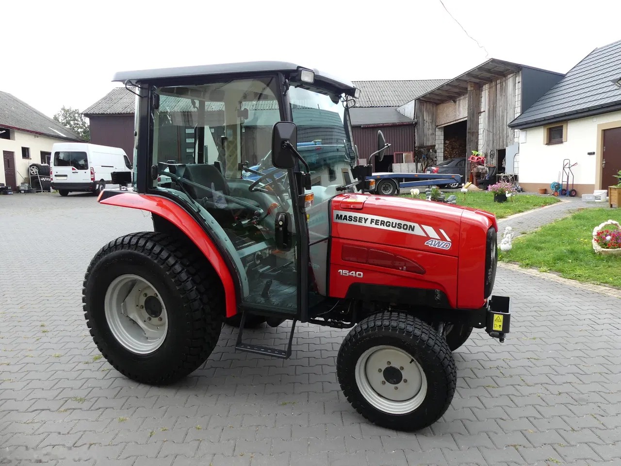 2005 Massey Ferguson, 1 949 mth, dovoz Skladom v EÚ — foto 1