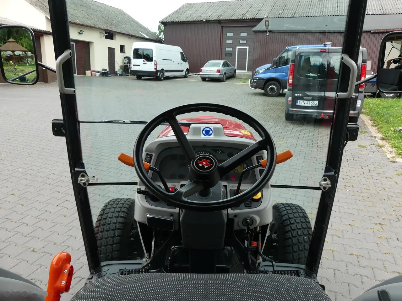 2005 Massey Ferguson, 1 949 mth, dovoz Skladom v EÚ — foto 12 z 24
