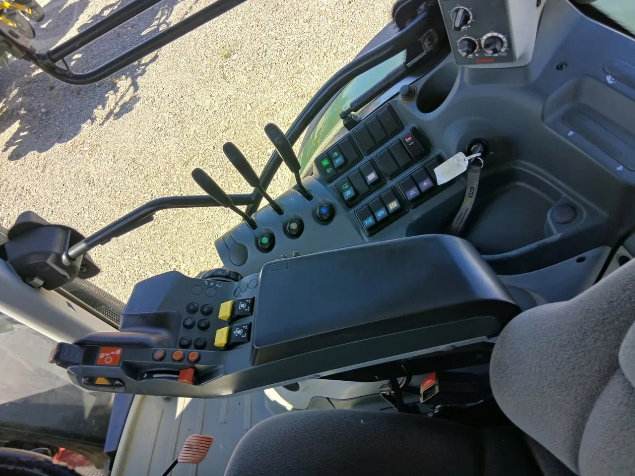 2016 Claas Arion, 7 319 mth, dovoz Skladom v EÚ — foto 7 z 9