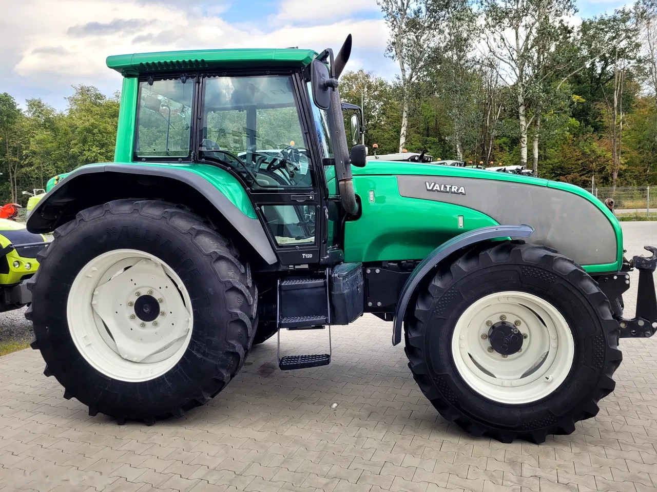 2006 Valtra T 120 HI-TECH, 8 954 mth, dovoz Skladom v EÚ — foto 8 z 24