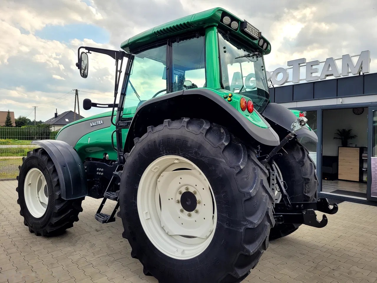 2006 Valtra T 120 HI-TECH, 8 954 mth, dovoz Skladom v EÚ — foto 9 z 24