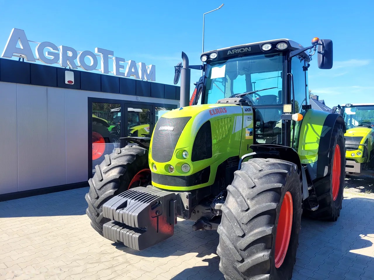2009 Claas ARION 630 CIS, 10 060 mth, dovoz Skladom v EÚ — foto 1 | AMECAR 2009 Claas ARION 630 CIS, 10 060 mth, dovoz Skladom v EÚ — foto 1