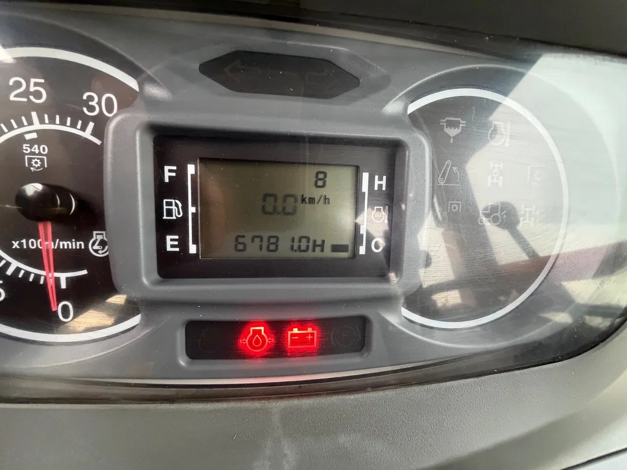 2017 Iseki TG6370, 6 781 mth, dovoz Skladom v EÚ — foto 8 z 8