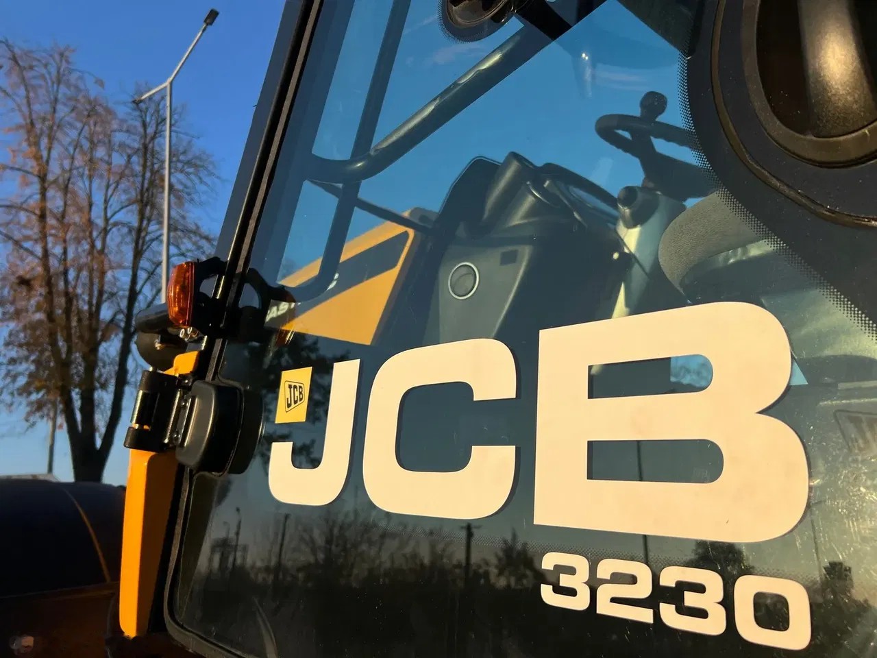 2011 JCB Fastrac 3230 Xtra, dovoz Skladom v EÚ — foto 11 z 24
