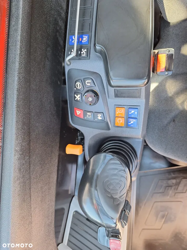 2023 Manitou TELESKOPICKÝ, 2 685 mth, dovoz Skladom v EÚ — foto 9 z 10