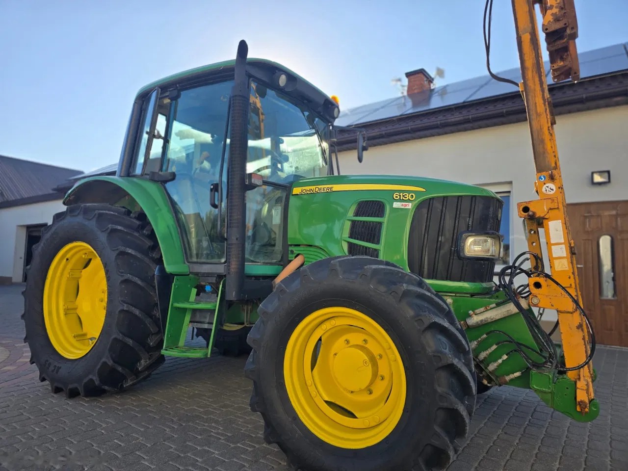 2009 John Deere 6130, 8 200 mth, dovoz Skladom v EÚ — foto 1 | AMECAR 2009 John Deere 6130, 8 200 mth, dovoz Skladom v EÚ — foto 1