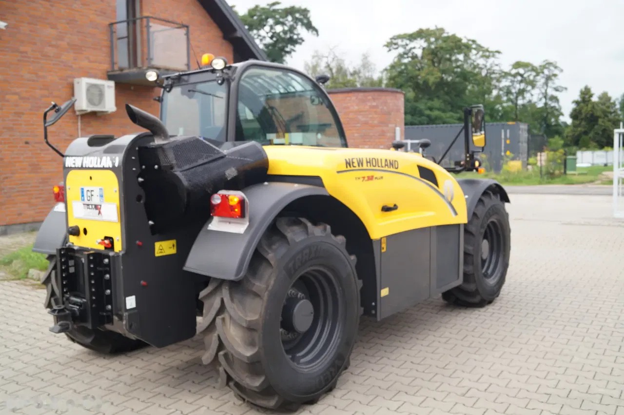 2021 New Holland TH, 4 606 mth, dovoz Skladom v EÚ — foto 4 z 24