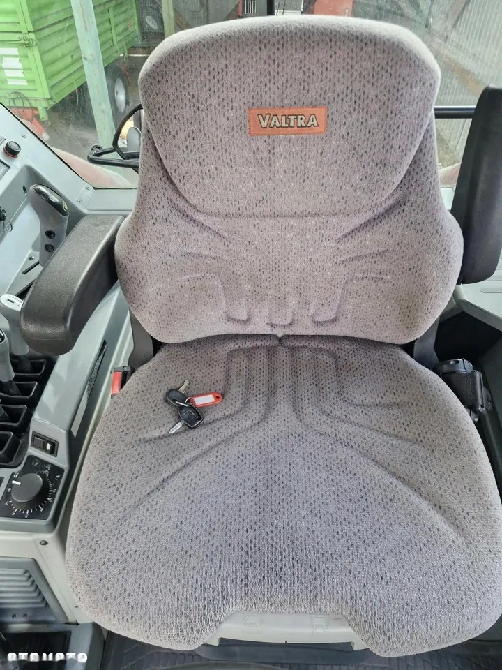 2005 Valtra T140, 9 529 mth, dovoz Skladom v EÚ — foto 14 z 21