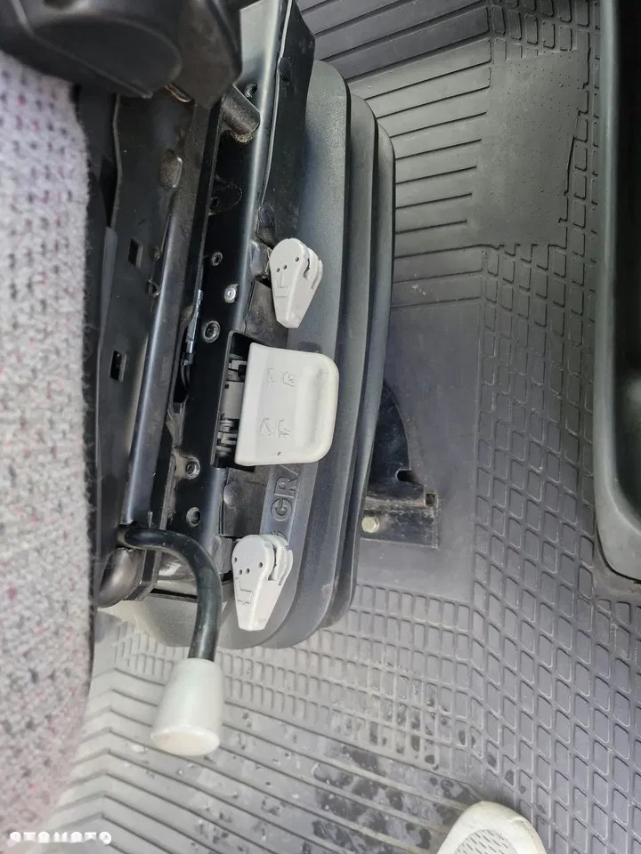 2005 Valtra T140, 9 529 mth, dovoz Skladom v EÚ — foto 15 z 21