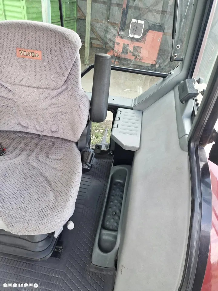 2005 Valtra T140, 9 529 mth, dovoz Skladom v EÚ — foto 9 z 21