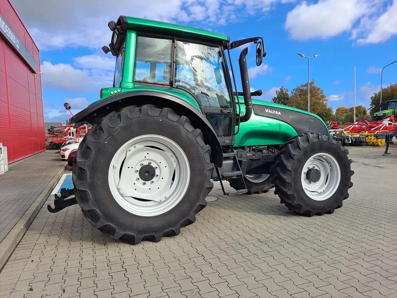 2007 Valtra T120, 7 420 mth, dovoz Skladom v EÚ — foto 1 | AMECAR 2007 Valtra T120, 7 420 mth, dovoz Skladom v EÚ — foto 1