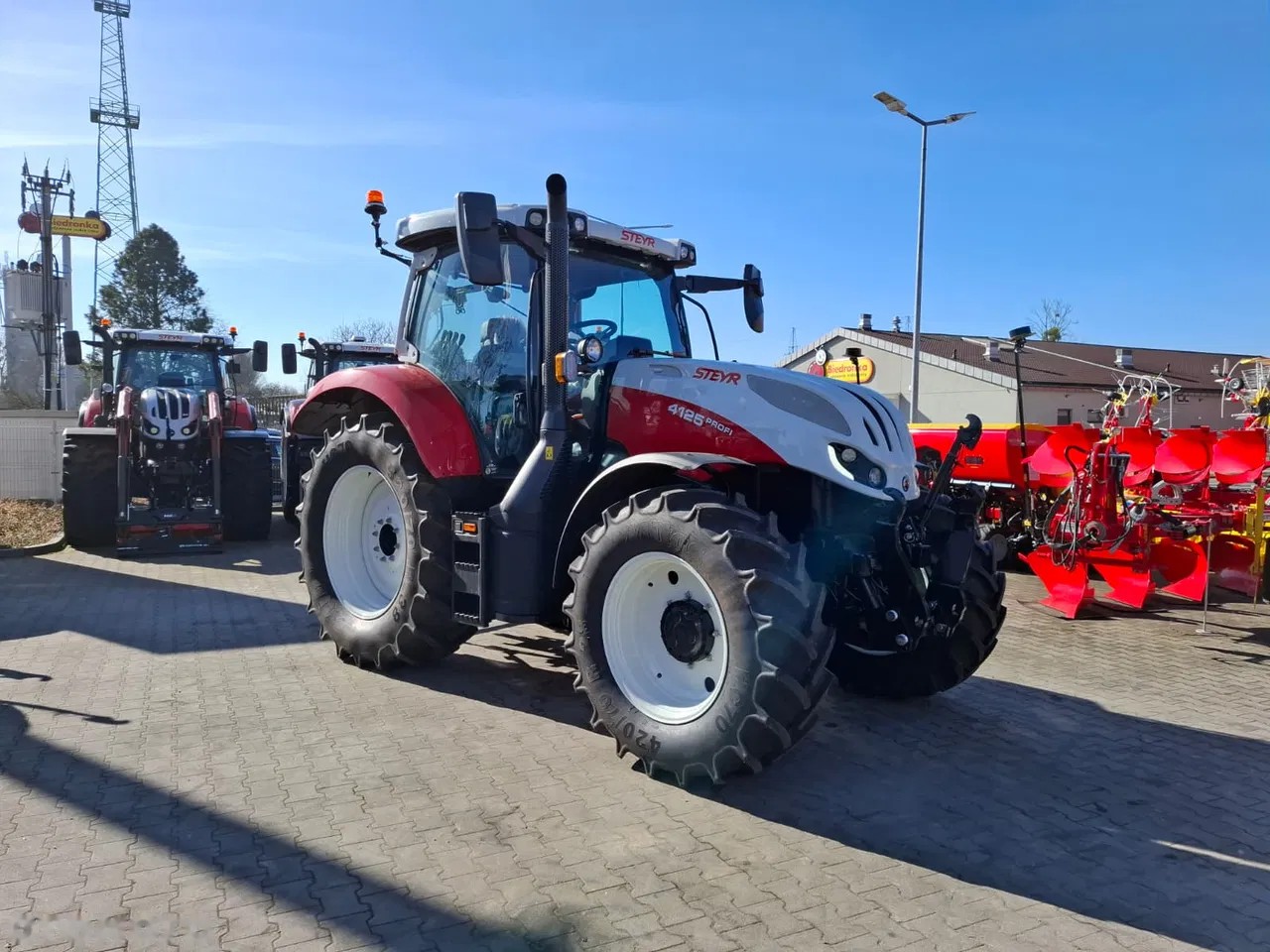 2025 Steyr Profi 4125, dovoz Skladom v EÚ — foto 1 z 9 2025 Steyr Profi 4125, dovoz Skladom v EÚ — foto 1 z 9