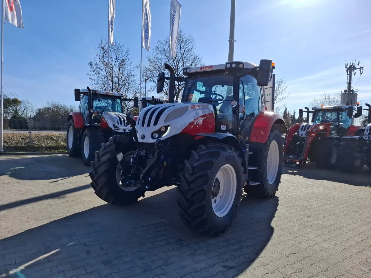 2025 Steyr Profi 4125, dovoz Skladom v EÚ — foto 2 z 9