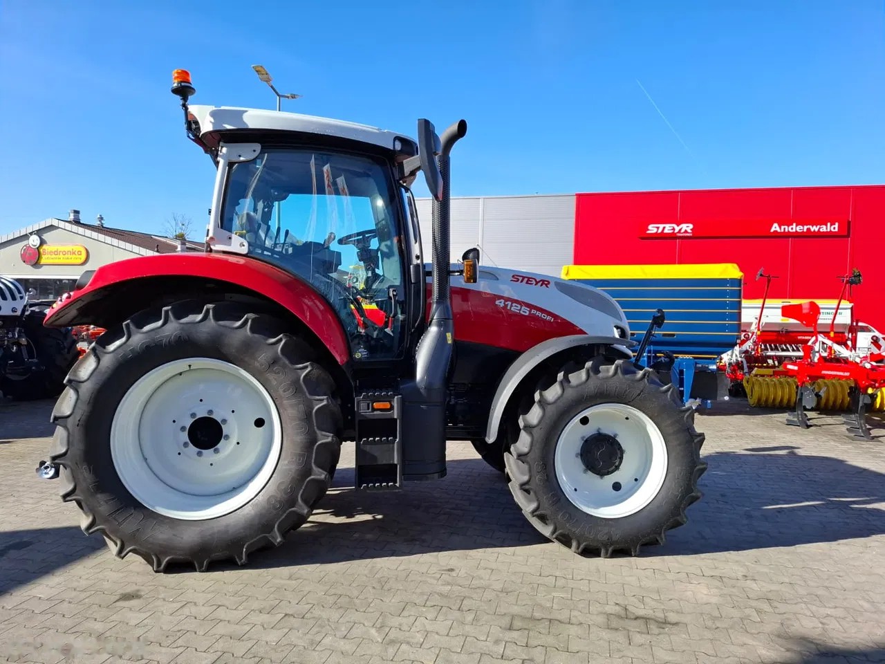 2025 Steyr Profi 4125, dovoz Skladom v EÚ — foto 7 z 9