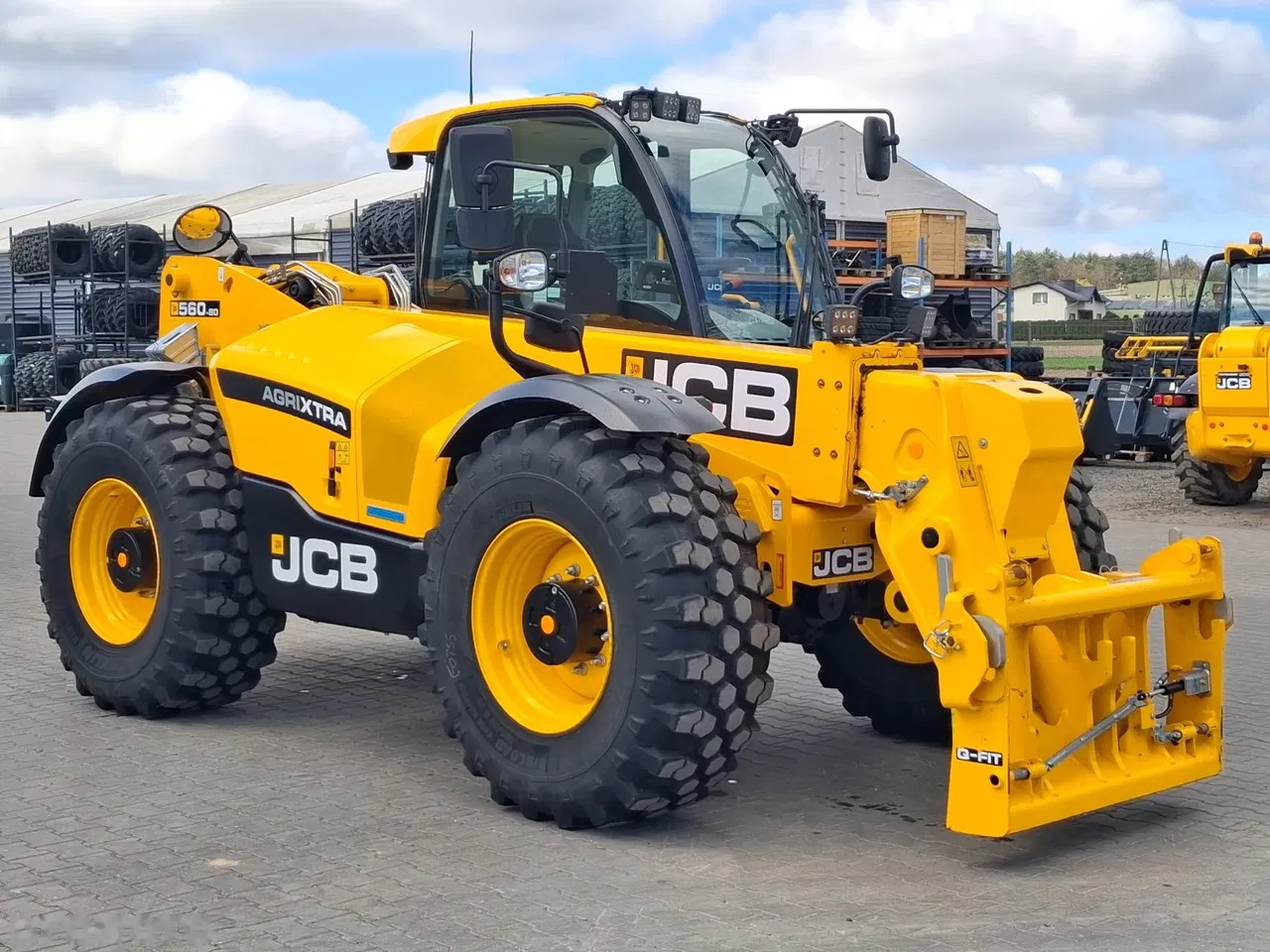 2025 JCB 560-80, 359 mth, dovoz Skladom v EÚ — foto 6 z 14