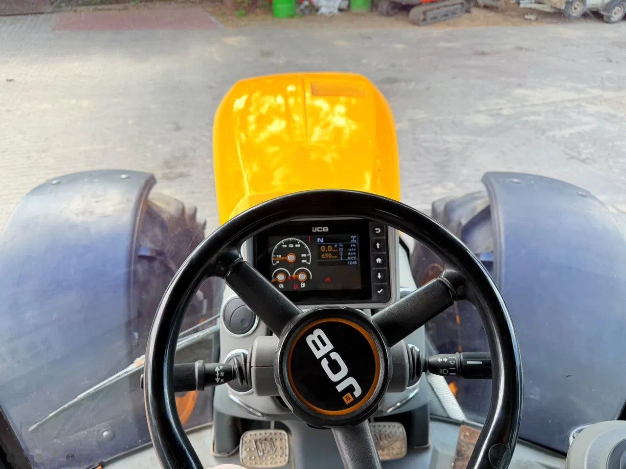 2018 JCB Fastrac 4220, dovoz Skladom v EÚ — foto 15 z 21