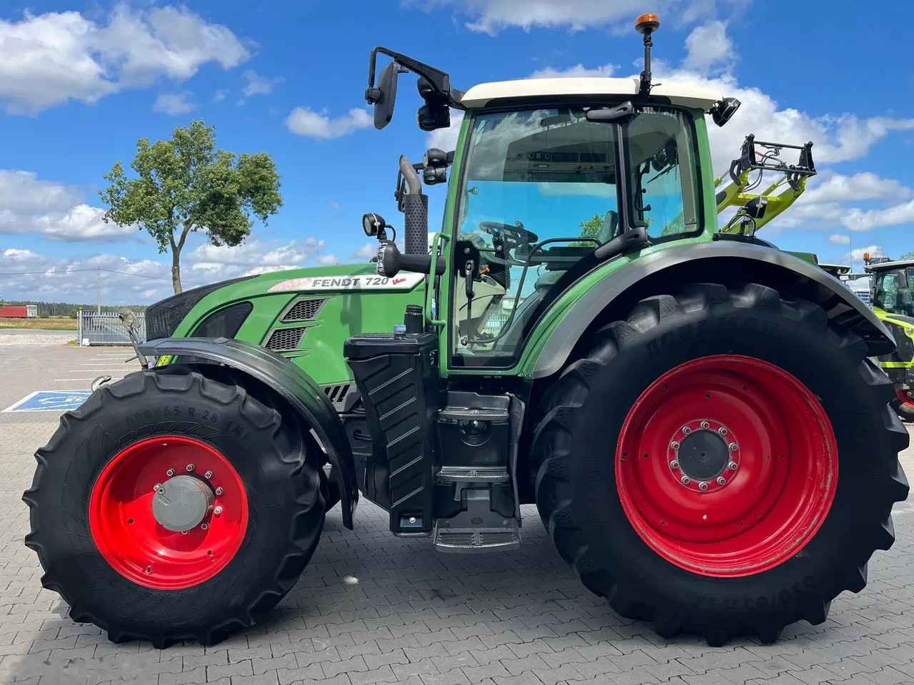 2013 Fendt 720, 8 782 mth, dovoz Skladom v EÚ — foto 5 z 15