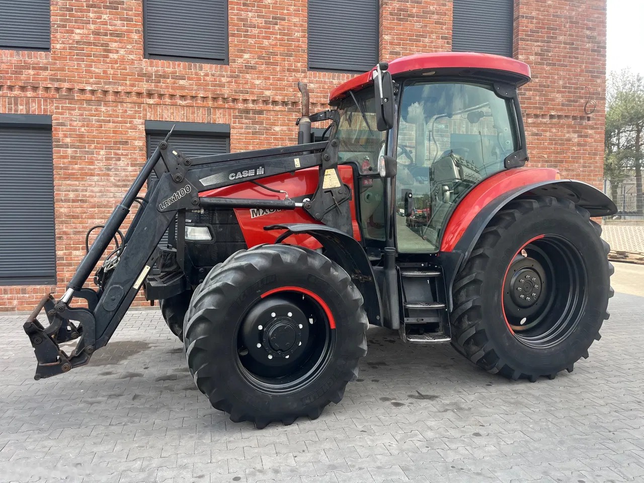 2004 Case Ih Mxu110, 7 040 mth, dovoz Skladom v EÚ — foto 1 | AMECAR 2004 Case Ih Mxu110, 7 040 mth, dovoz Skladom v EÚ — foto 1