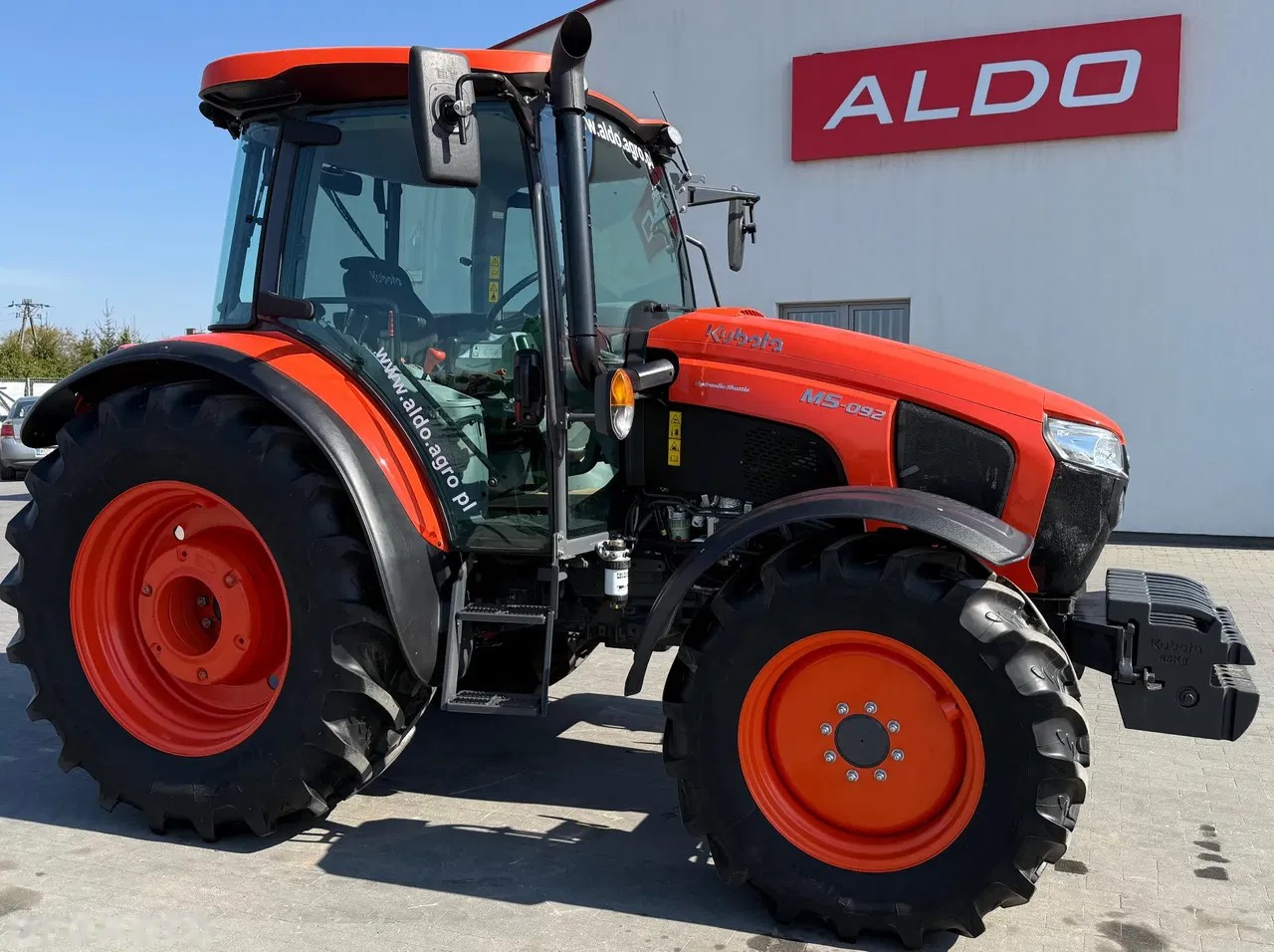 2022 Kubota M5-092, 1 720 mth, dovoz Skladom v EÚ — foto 15 z 15