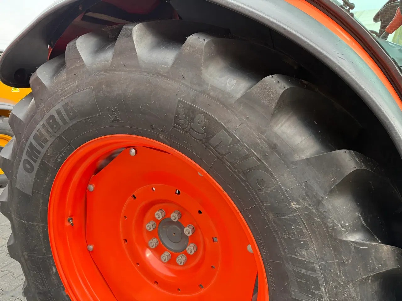 2017 Kubota M5111H-C, 4 864 mth, dovoz Skladom v EÚ — foto 13 z 24