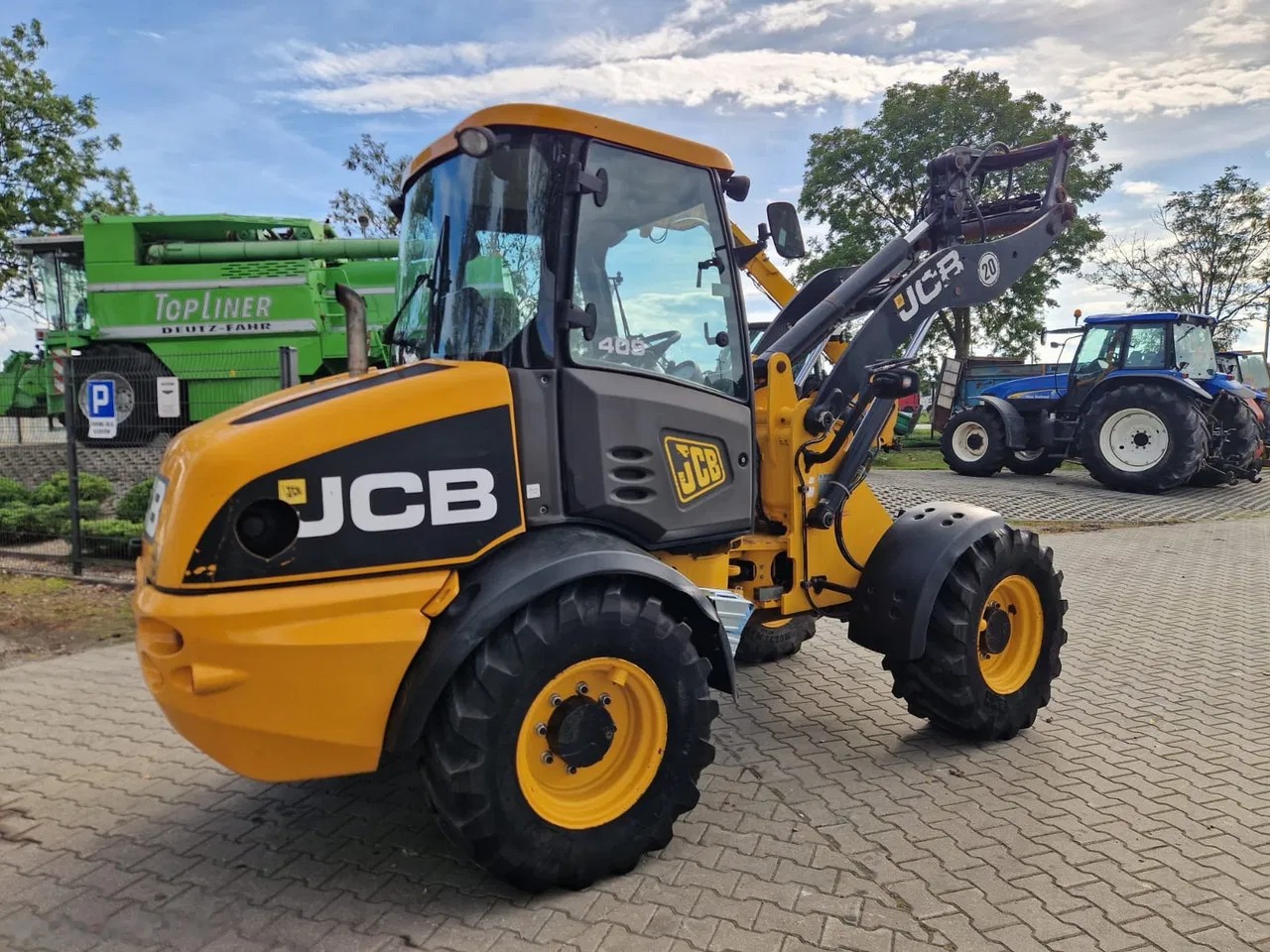 2010 JCB 409, dovoz Skladom v EÚ — foto 9 z 15