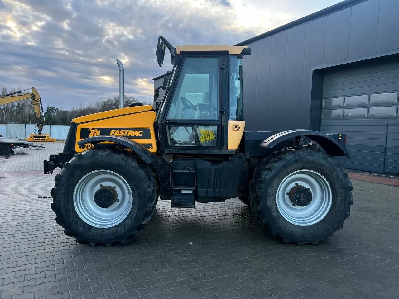 2002 JCB FASTRAC 2135, dovoz Skladom v EÚ — foto 2 z 15