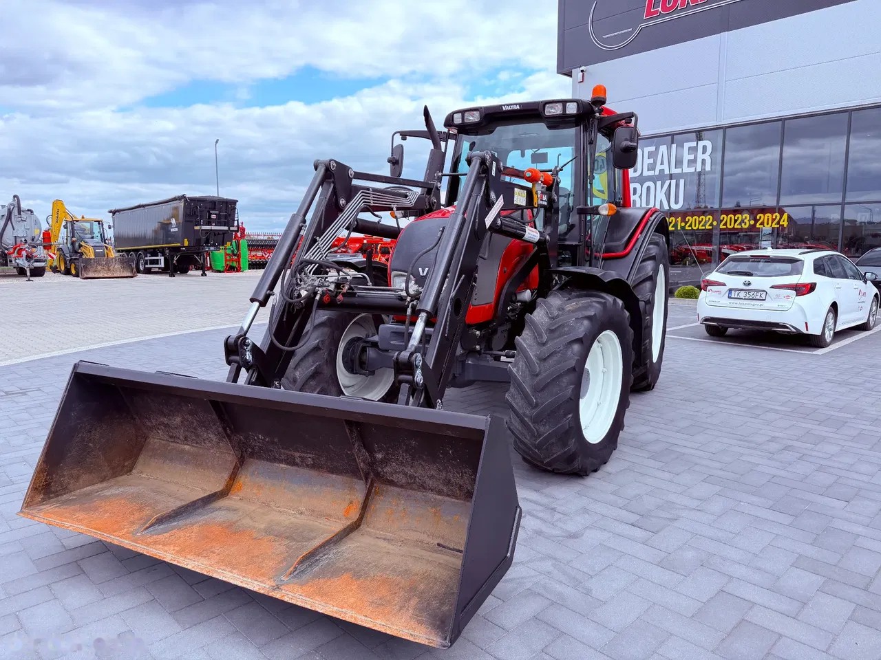 2013 Valtra, 4 100 mth, dovoz Skladom v EÚ — foto 10 z 12
