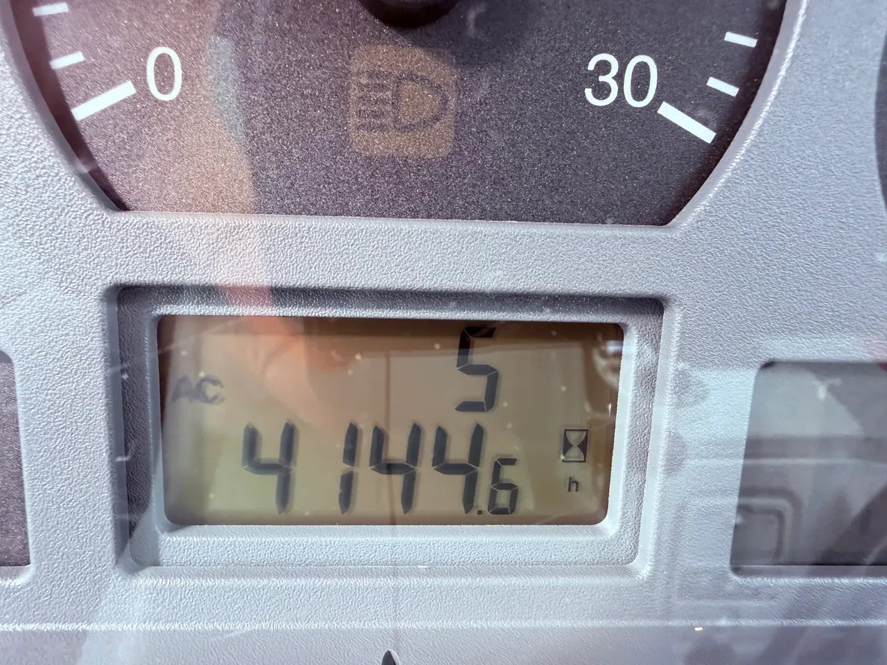 2013 Valtra, 4 100 mth, dovoz Skladom v EÚ — foto 12 z 12