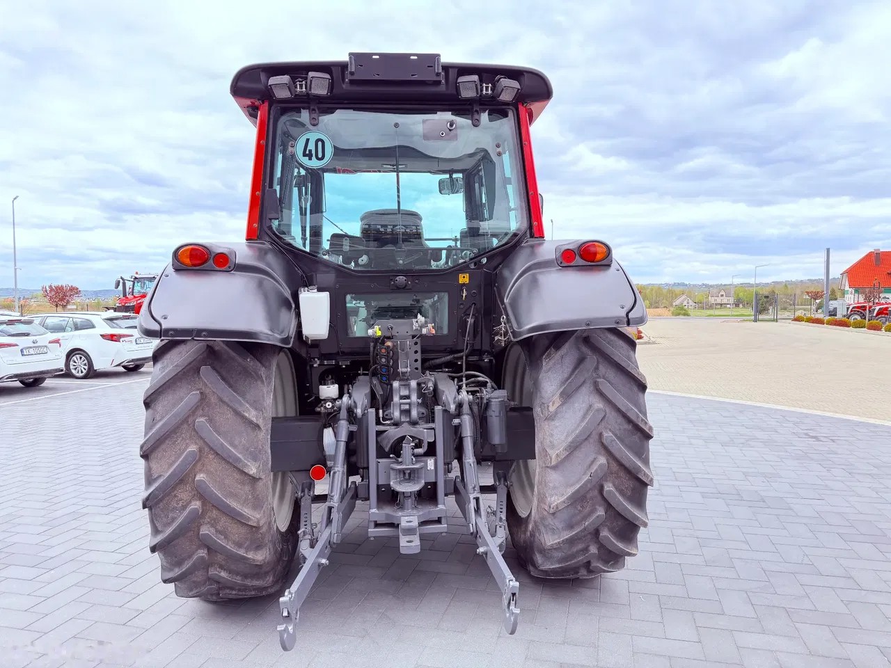2013 Valtra, 4 100 mth, dovoz Skladom v EÚ — foto 5 z 12