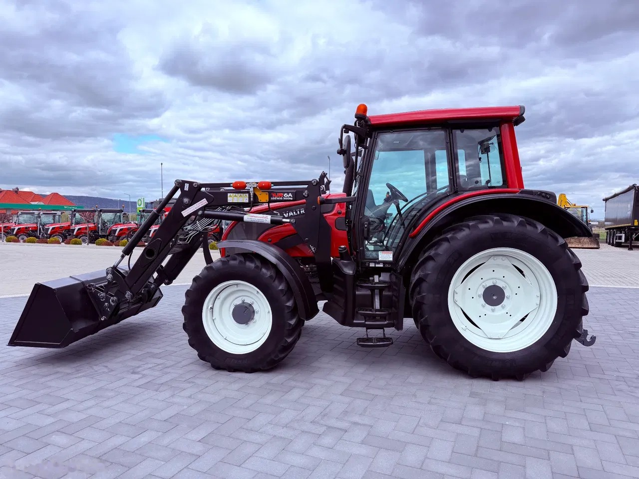 2013 Valtra, 4 100 mth, dovoz Skladom v EÚ — foto 6 z 12