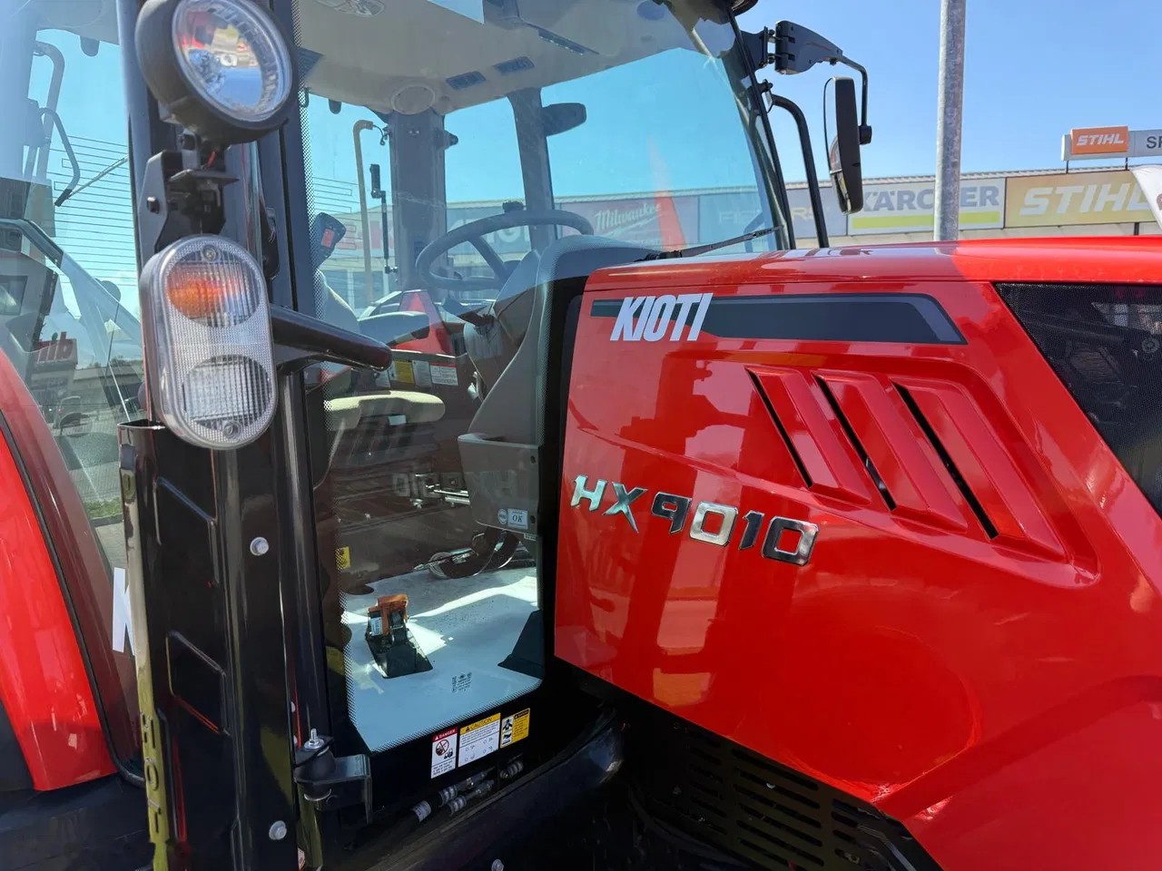 2026 Kioti HX9010, dovoz Skladom v EÚ — foto 5 z 22