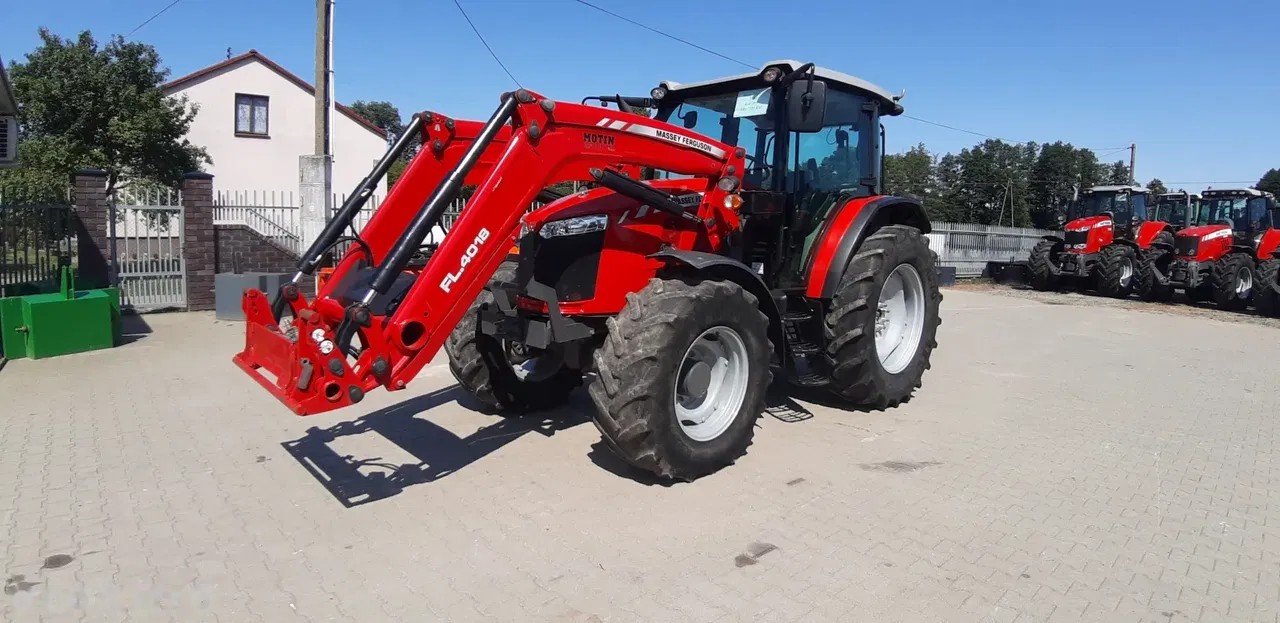 2017 Massey Ferguson 5710, 5 056 mth, dovoz Skladom v EÚ — foto 11 z 16