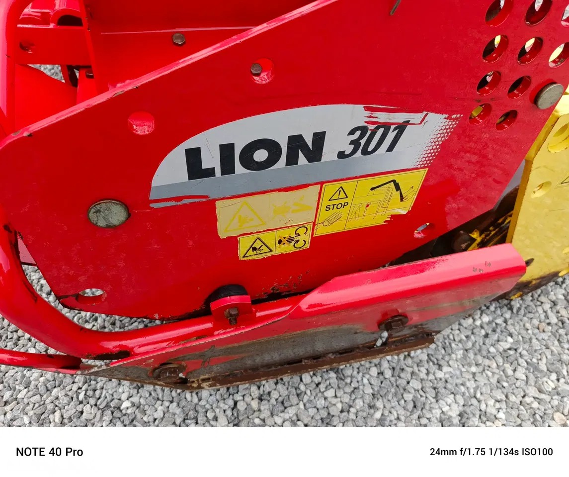 2009 Pottinger Lion 301, dovoz Skladom v EÚ — foto 9 z 12
