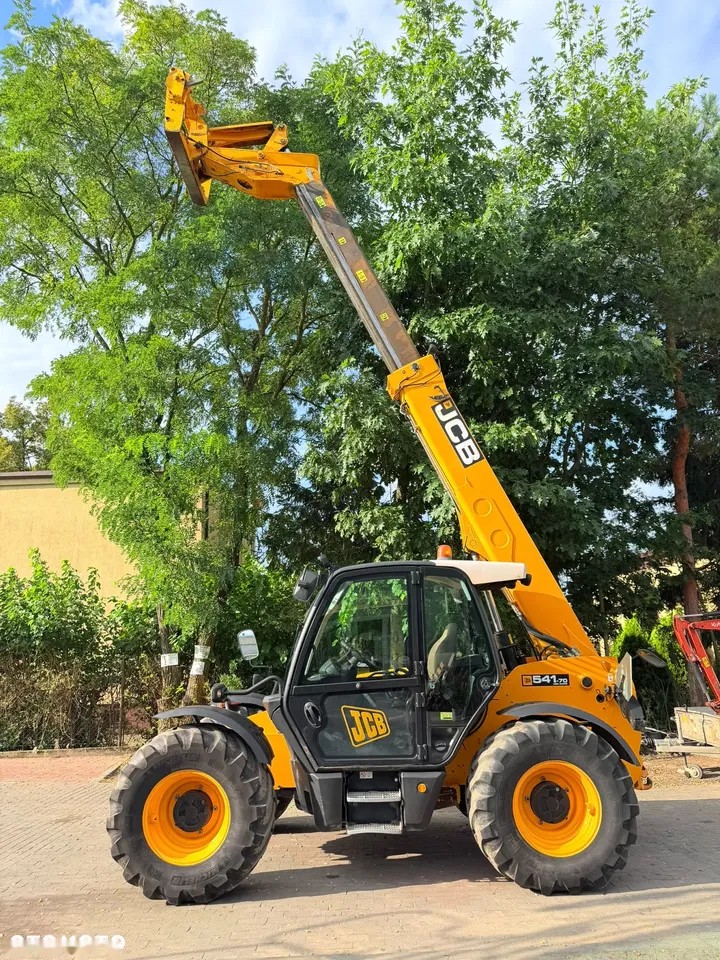 2012 JCB 541-70 AGRI SUPER, 9 447 mth, dovoz Skladom v EÚ — foto 14 z 23