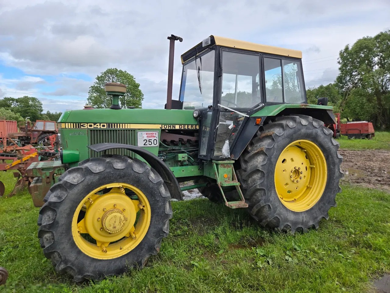 1980 John Deere 3040 Export 4WD, dovoz Skladom v EÚ — foto 1 z 8 1980 John Deere 3040 Export 4WD, dovoz Skladom v EÚ — foto 1 z 8