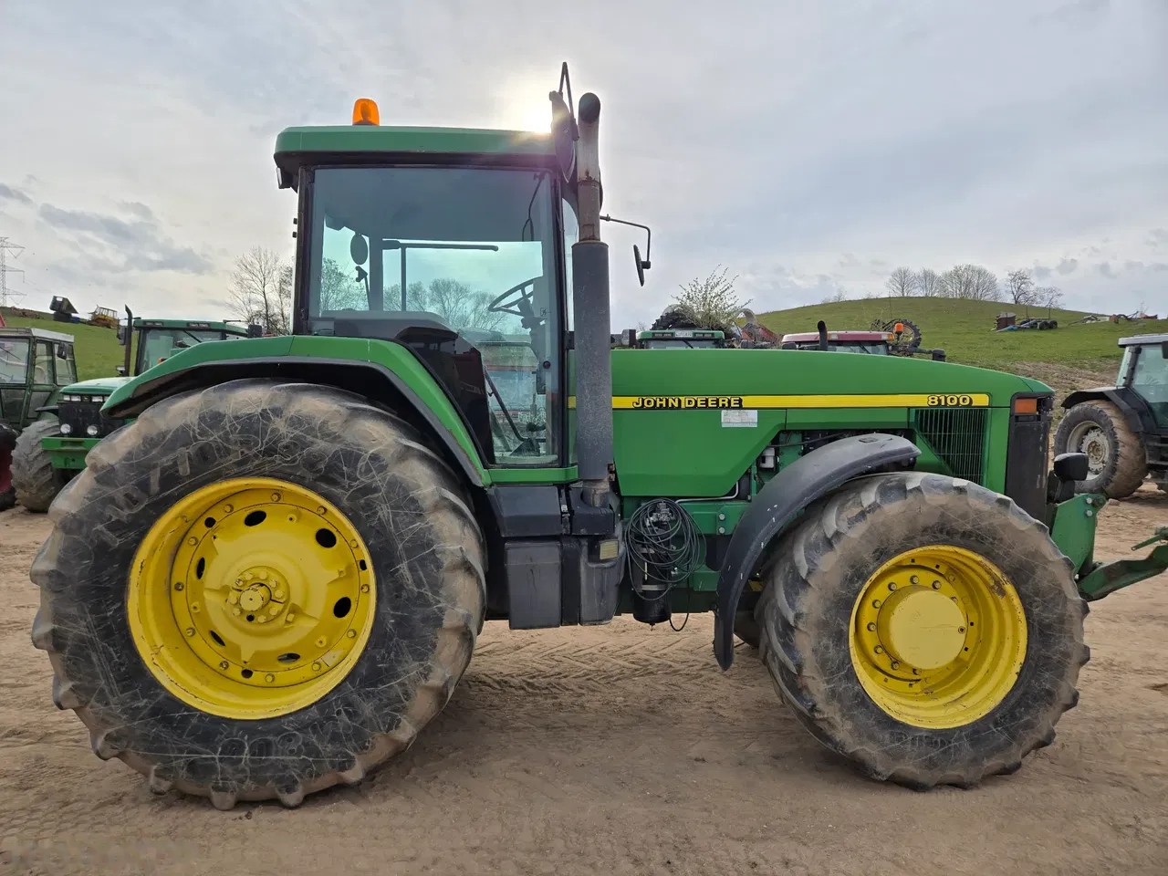 1999 John Deere 8100 Export 4WD, dovoz Skladom v EÚ — foto 4 z 7