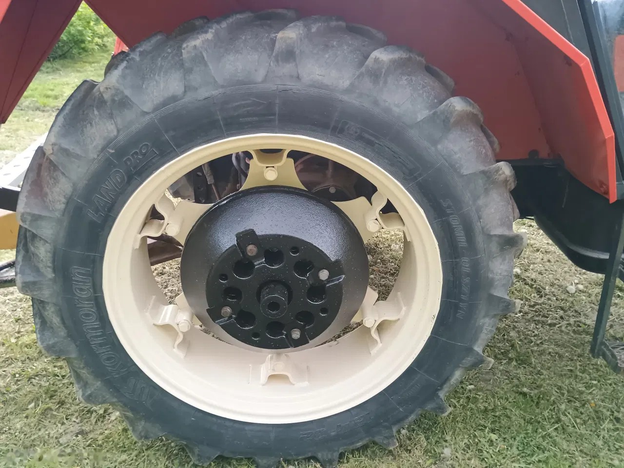 1985 Zetor 5211, 5 765 mth, dovoz Skladom v EÚ — foto 9 z 13