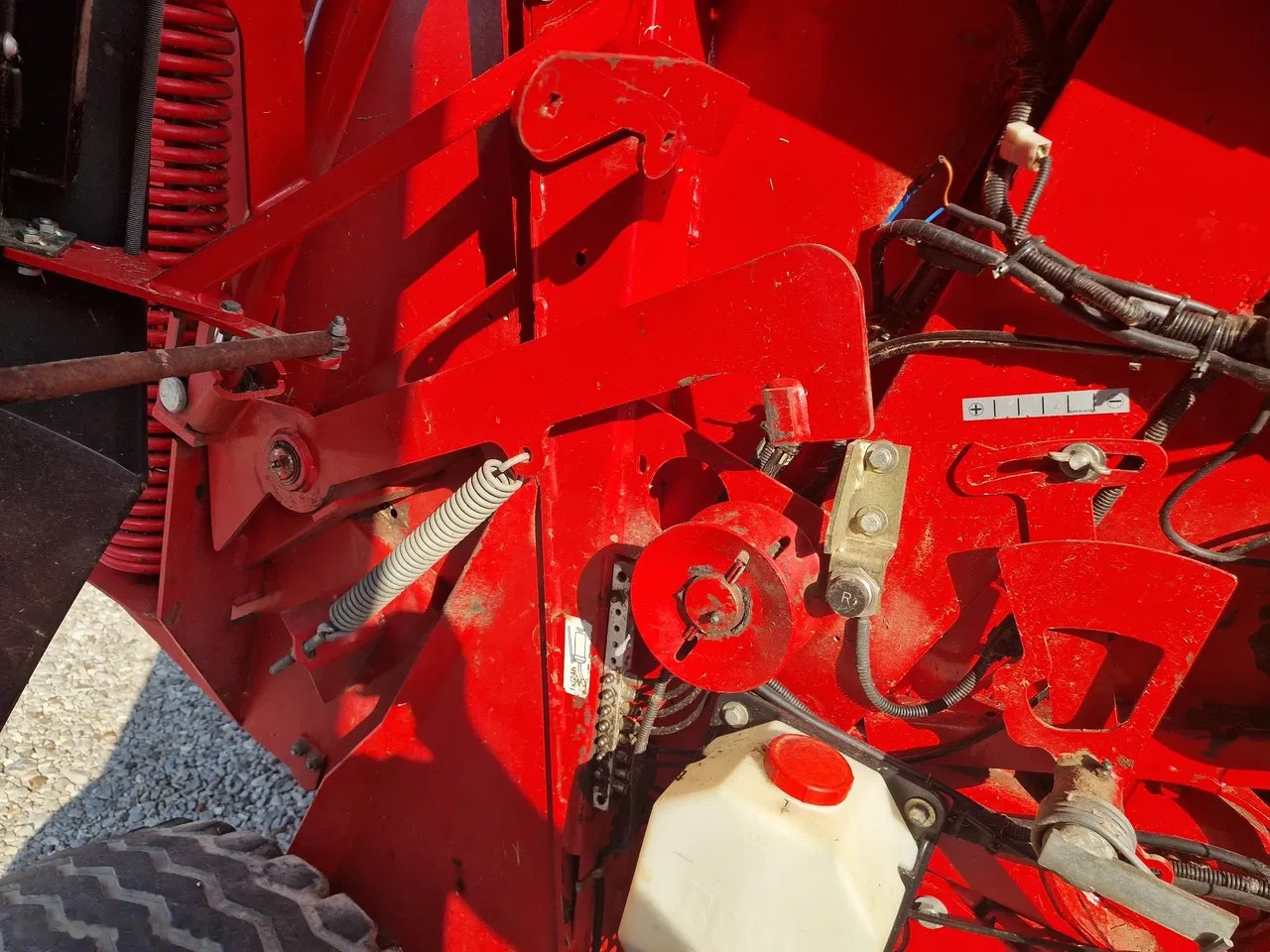 2012 Claas VARIANT 380, dovoz Skladom v EÚ — foto 15 z 24