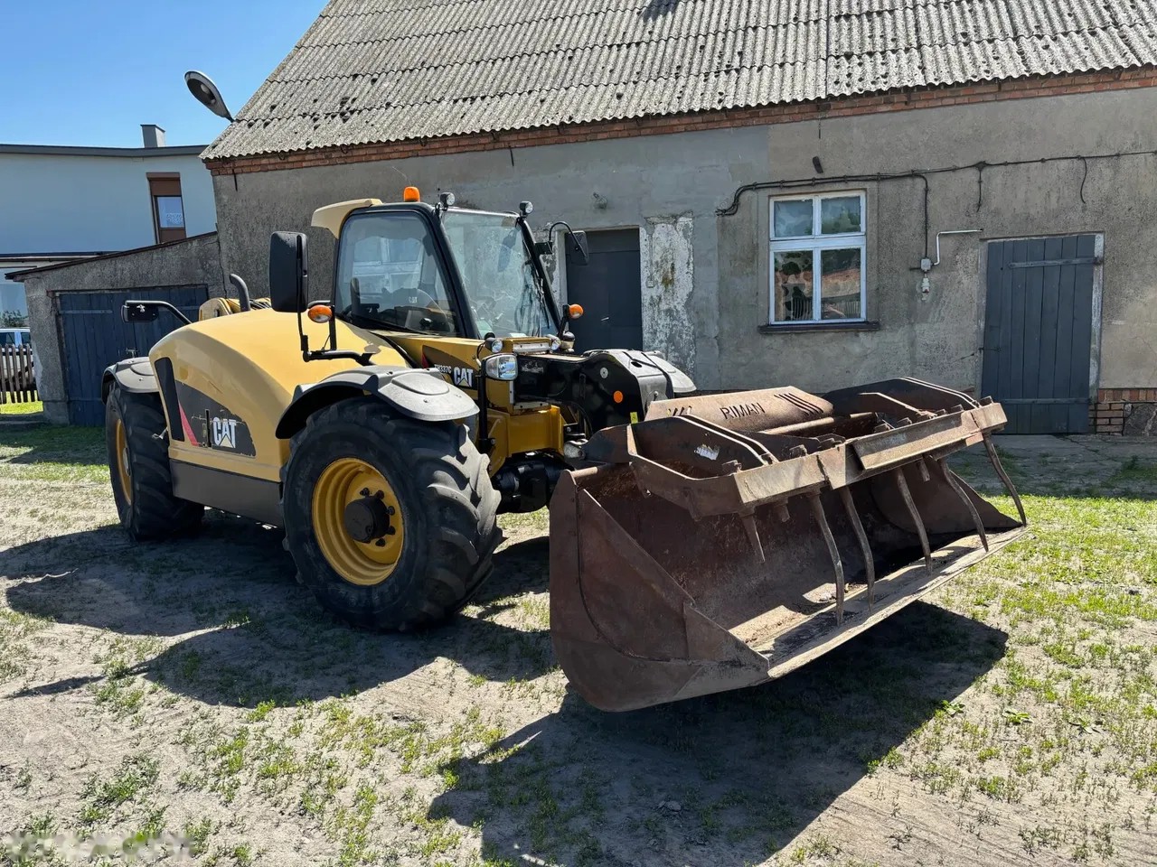 2016 Caterpillar TH337C, 4 990 mth, dovoz Skladom v EÚ — foto 4 z 24