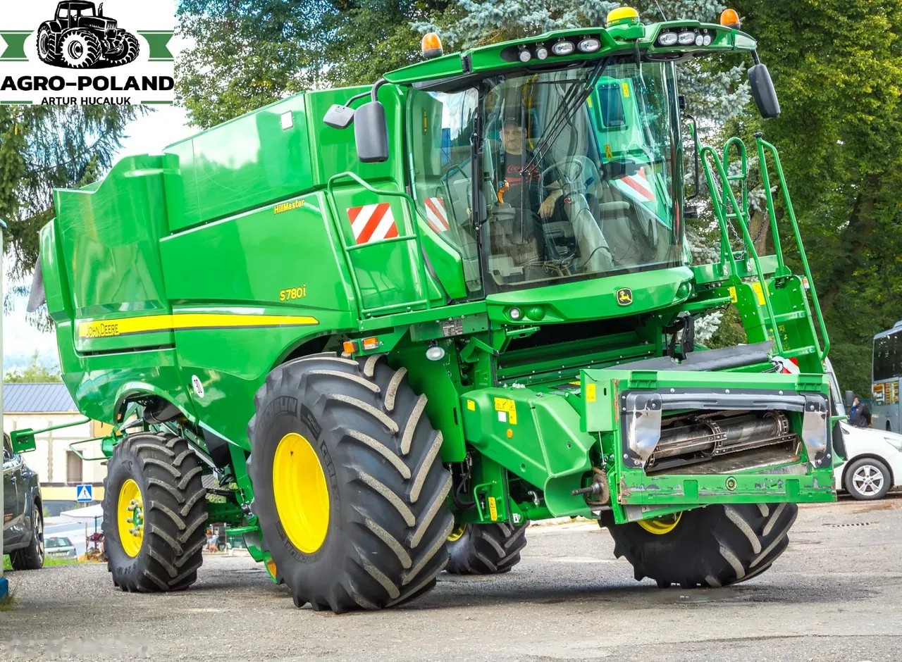 2018 John Deere, 1 046 mth, dovoz Skladom v EÚ — foto 3 z 11