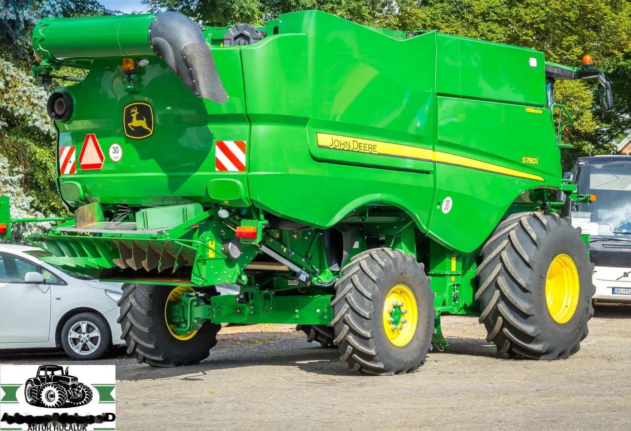 2018 John Deere, 1 046 mth, dovoz Skladom v EÚ — foto 4 z 11