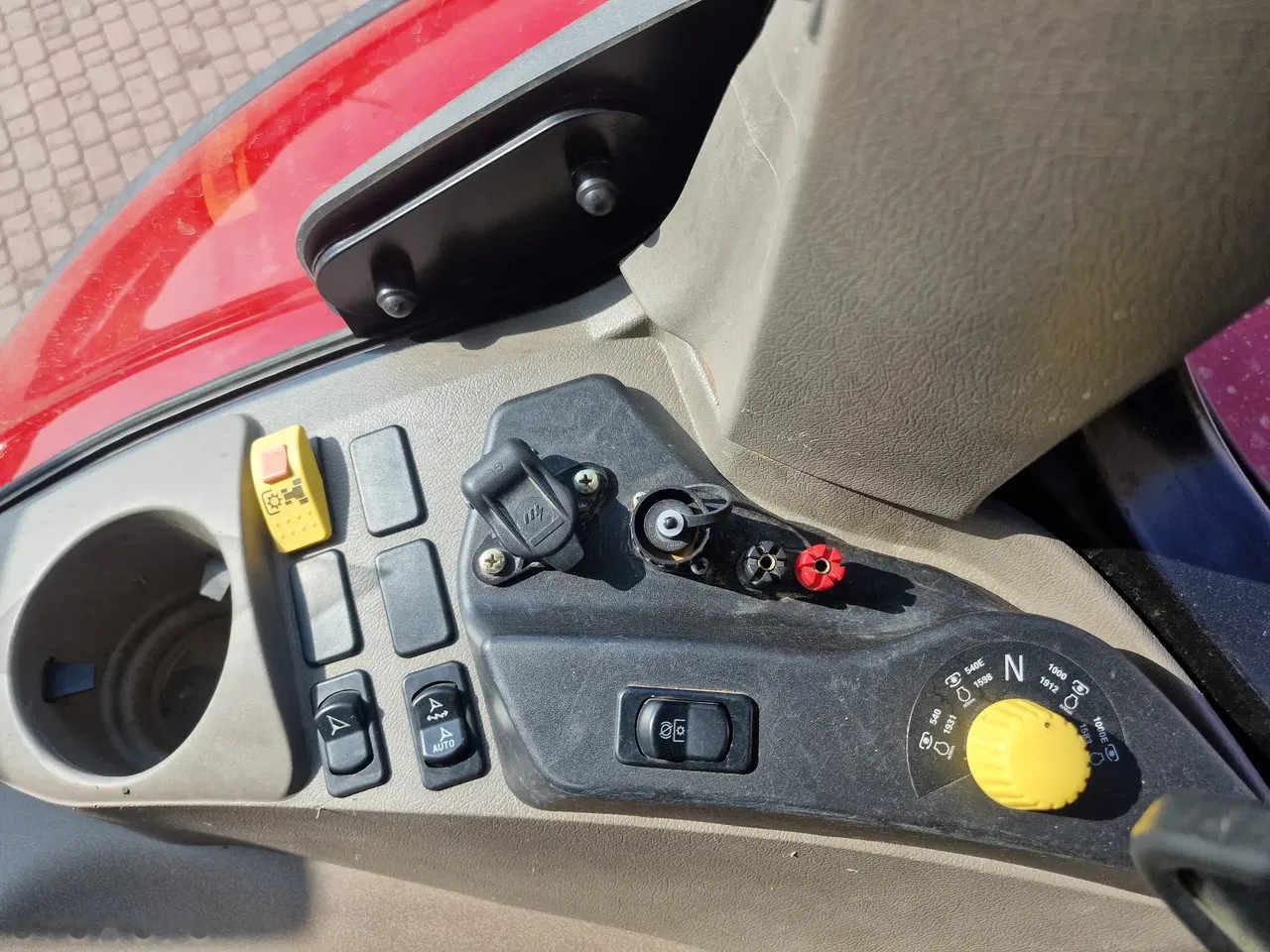 2017 Case Ih OPTUM, dovoz Skladom v EÚ — foto 8 z 10