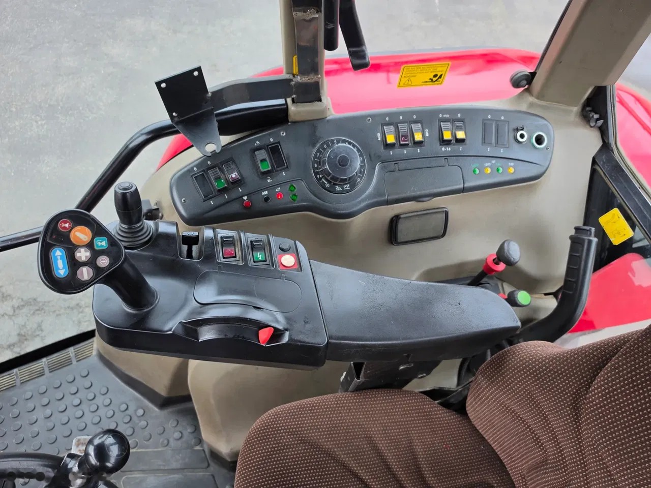 2001 Case Ih CVX 150, dovoz Skladom v EÚ — foto 10 z 10