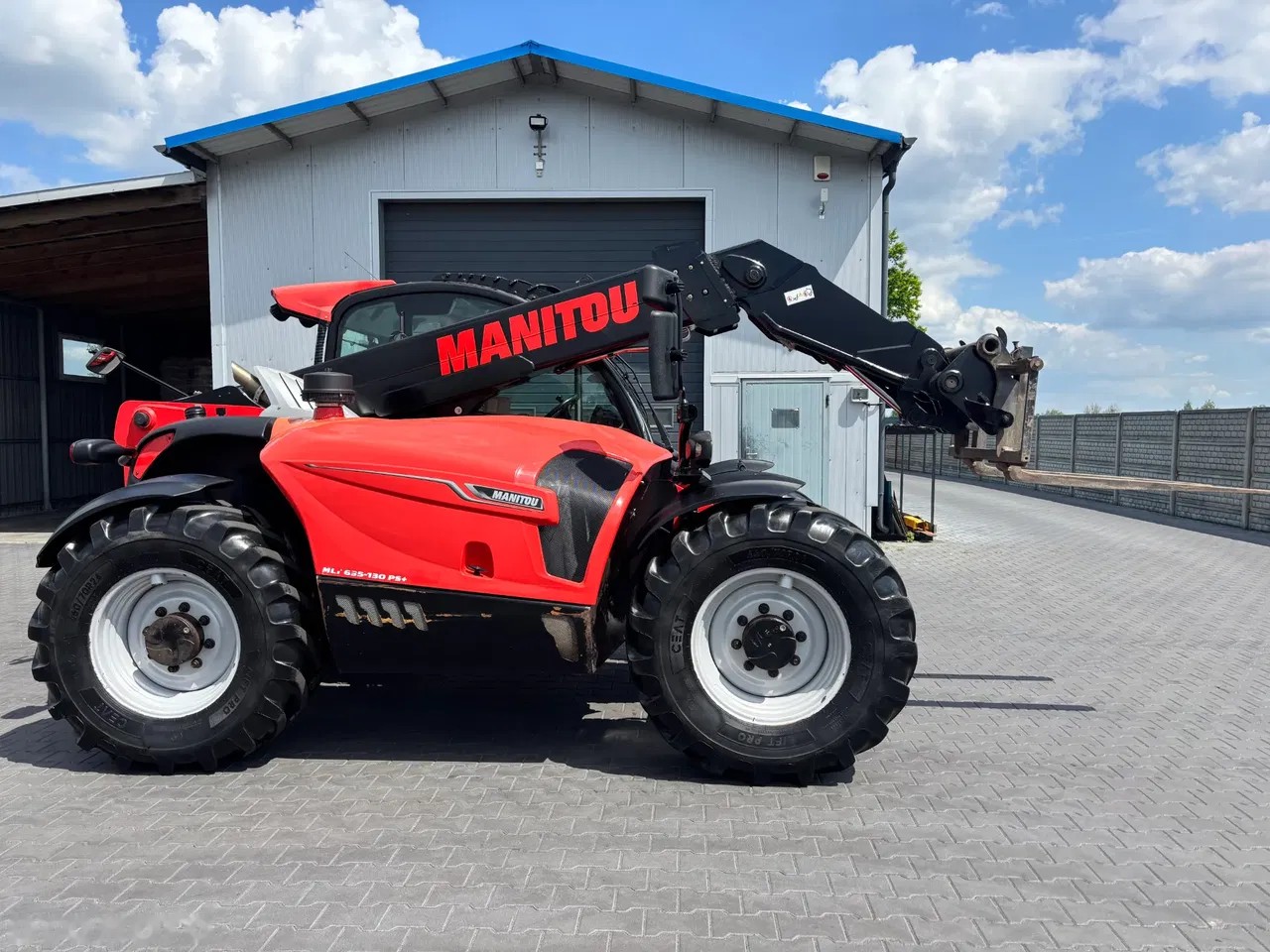 2017 Manitou MLT, 6 888 mth, dovoz Skladom v EÚ — foto 2 z 21
