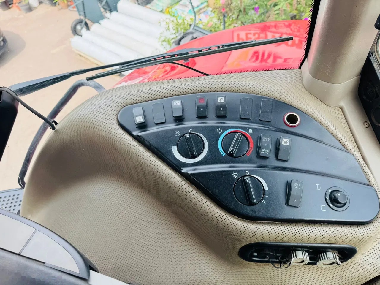 2017 Case Ih Magnum 340, 6 379 mth, dovoz Skladom v EÚ — foto 13 z 20