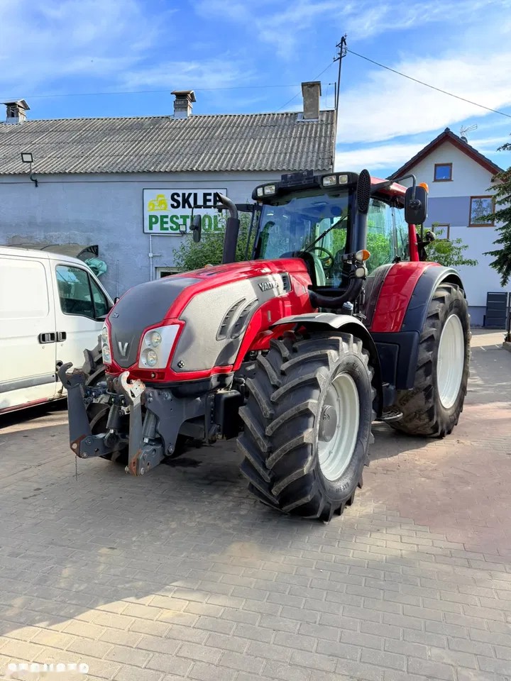 2013 Valtra T213 Versu, 7 913 mth, dovoz Skladom v EÚ — foto 4 z 24