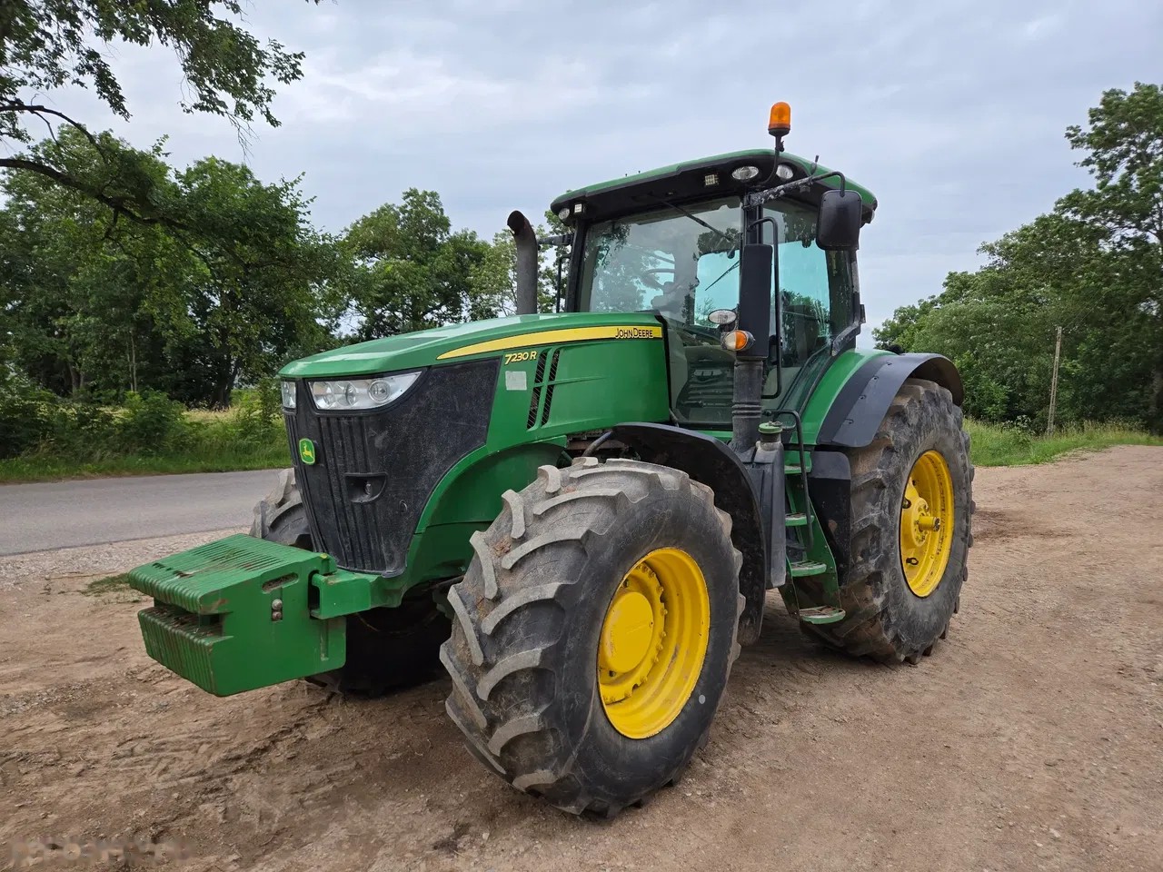 2011 John Deere 7230R, dovoz Skladom v EÚ — foto 1