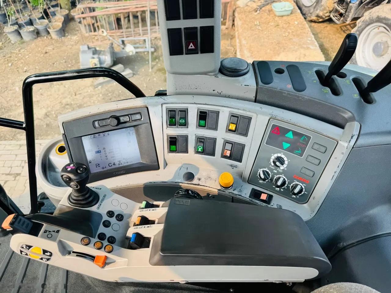 2007 Claas Axion 850 CEBIS, 9 100 mth, dovoz Skladom v EÚ — foto 13 z 14
