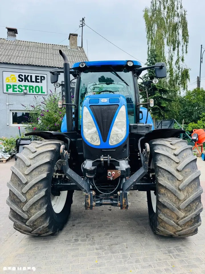 2012 New Holland T7.210, 7 800 mth, dovoz Skladom v EÚ — foto 2 z 13